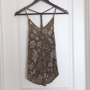 Silence + Noise rayon summer travel tank sz xs